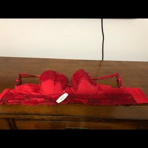 Brand new Adore Me brand bra size 30 D